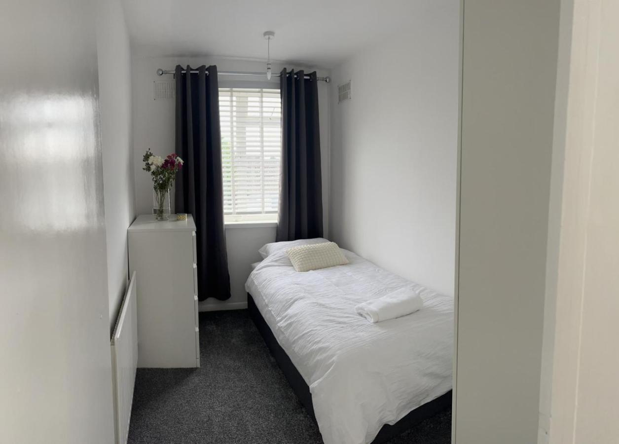 Crown Road Apartment Sittingbourne Esterno foto