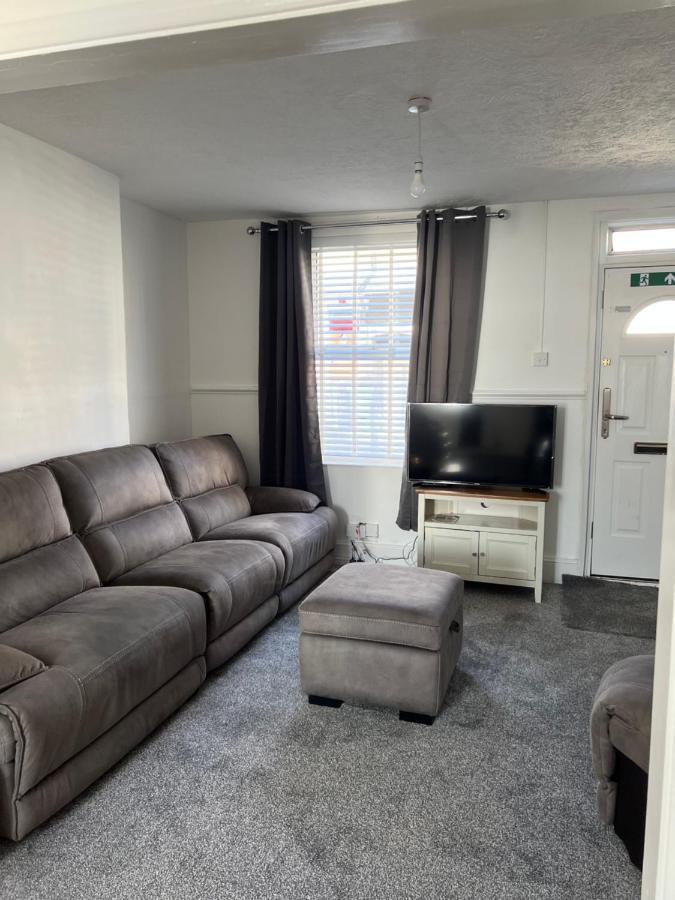 Crown Road Apartment Sittingbourne Esterno foto